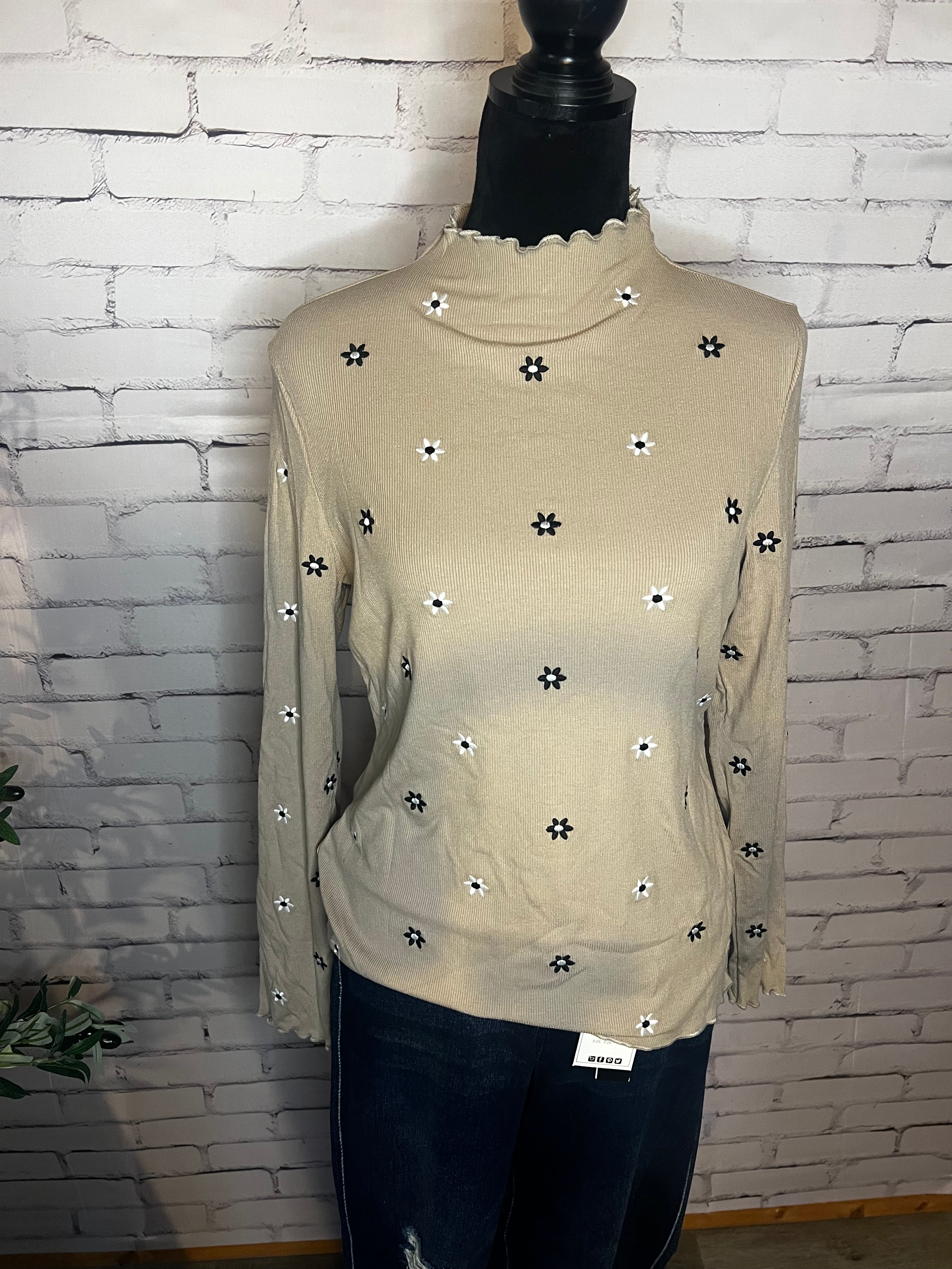 Floral Embroidered Detail Ribbed Long Sleeve Top