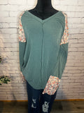 Plus size solid ribbed & floral top